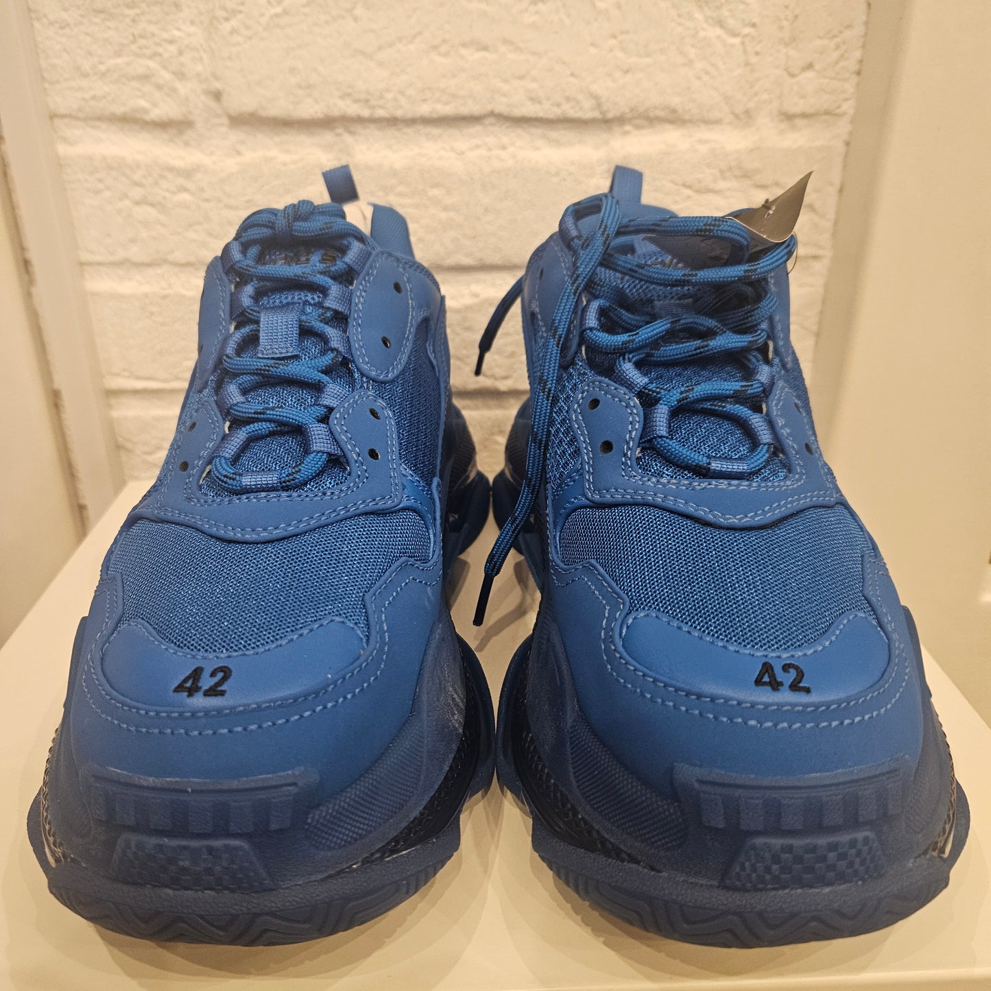 Balenciaga Triple s n 42