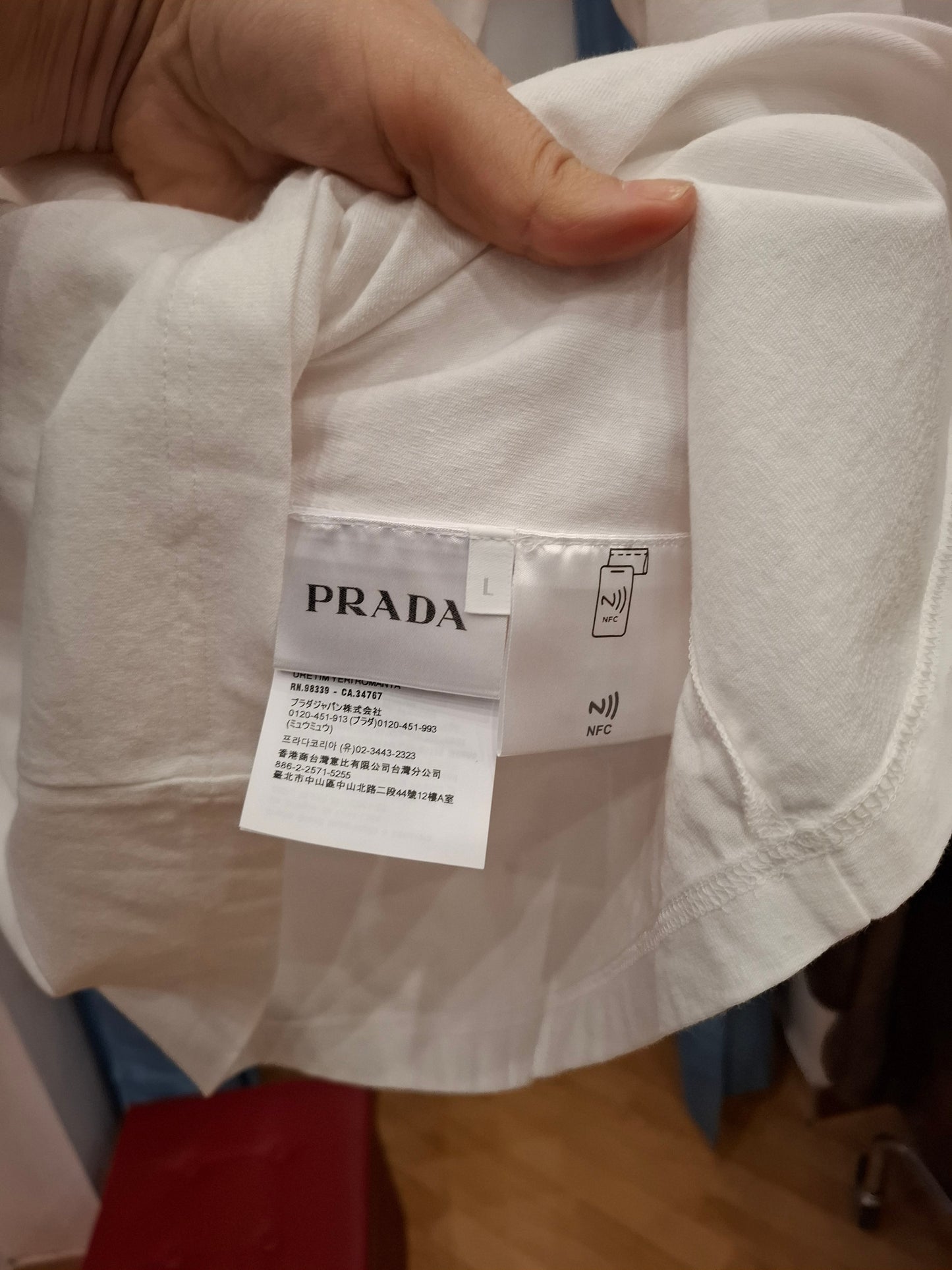 Tshirt Prada iconica bianca tg L