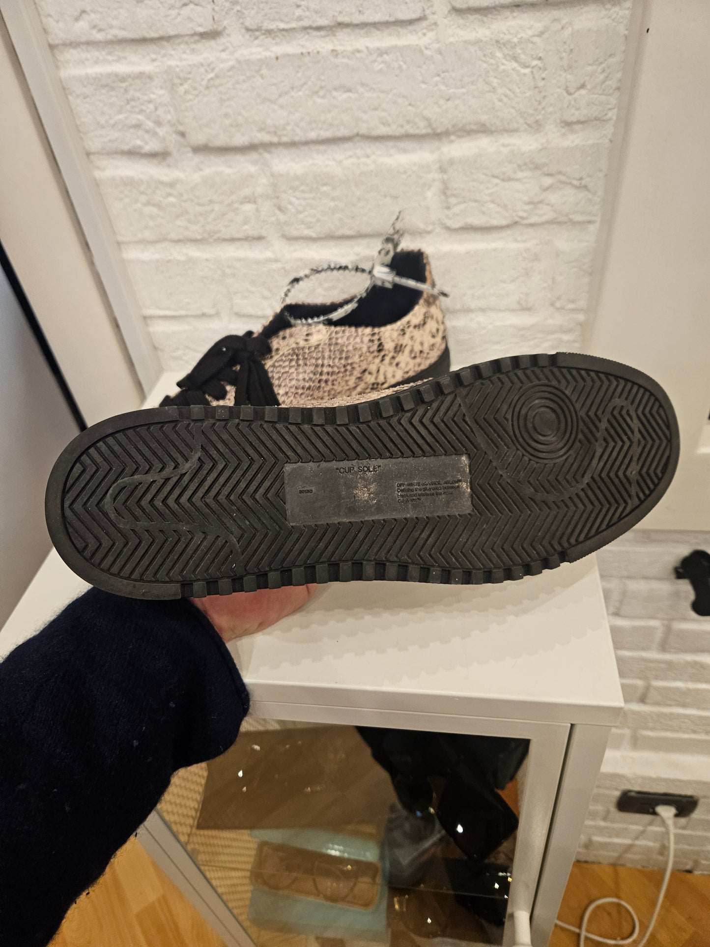 Sneaker Off-White n 42