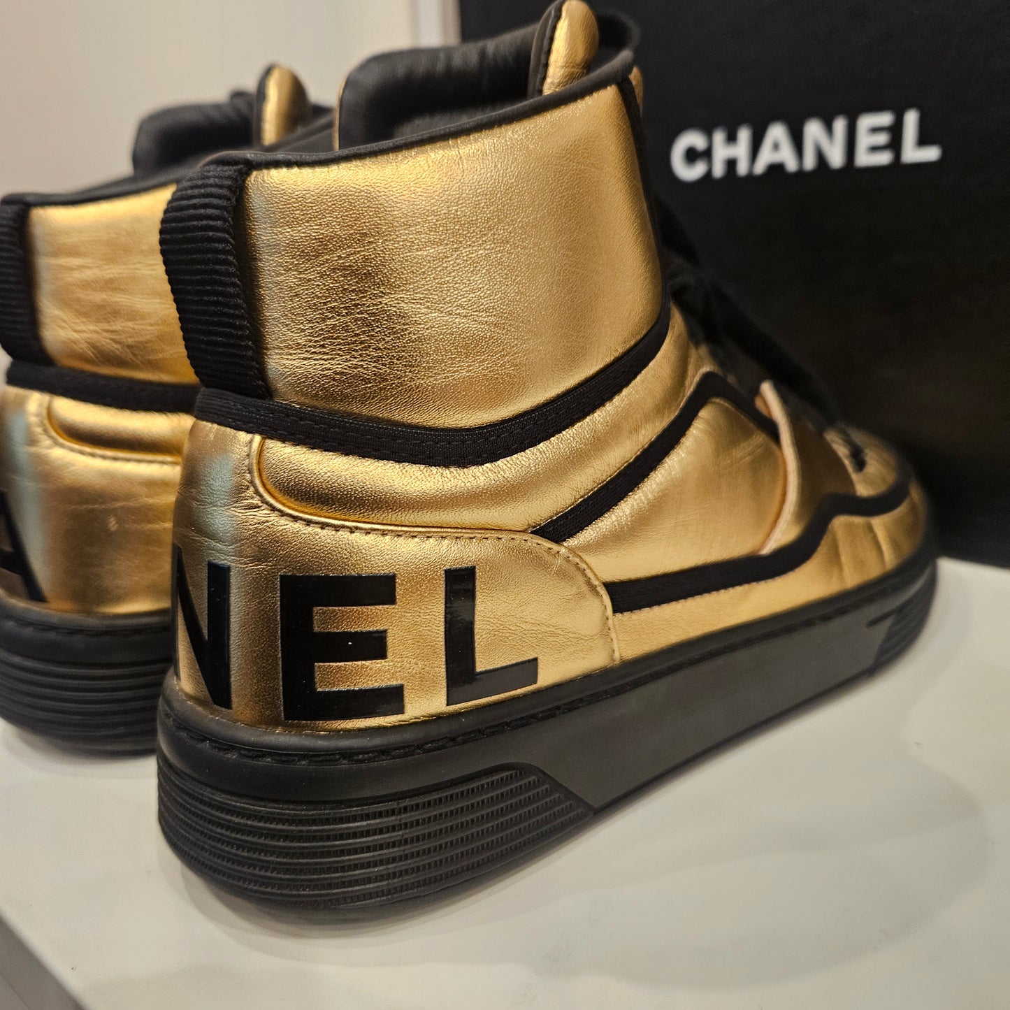 Sneakers Chanel oro n 38