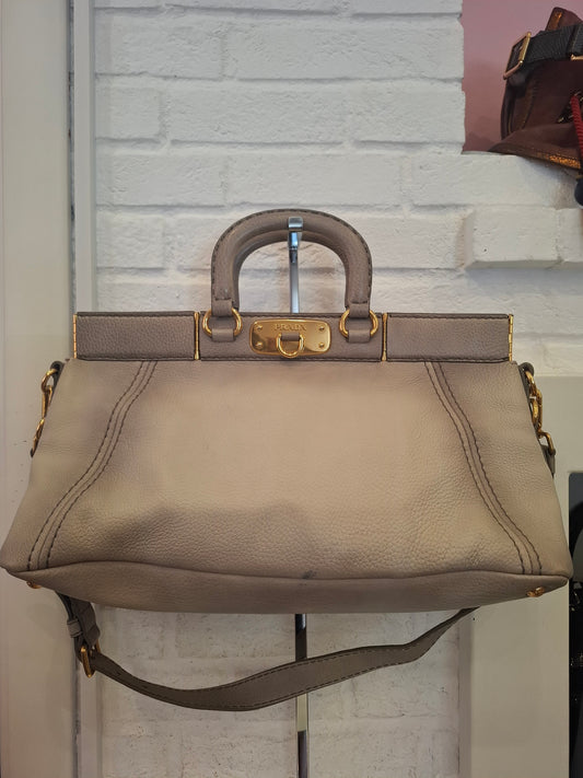 Borsa Prada pelle ed limitata