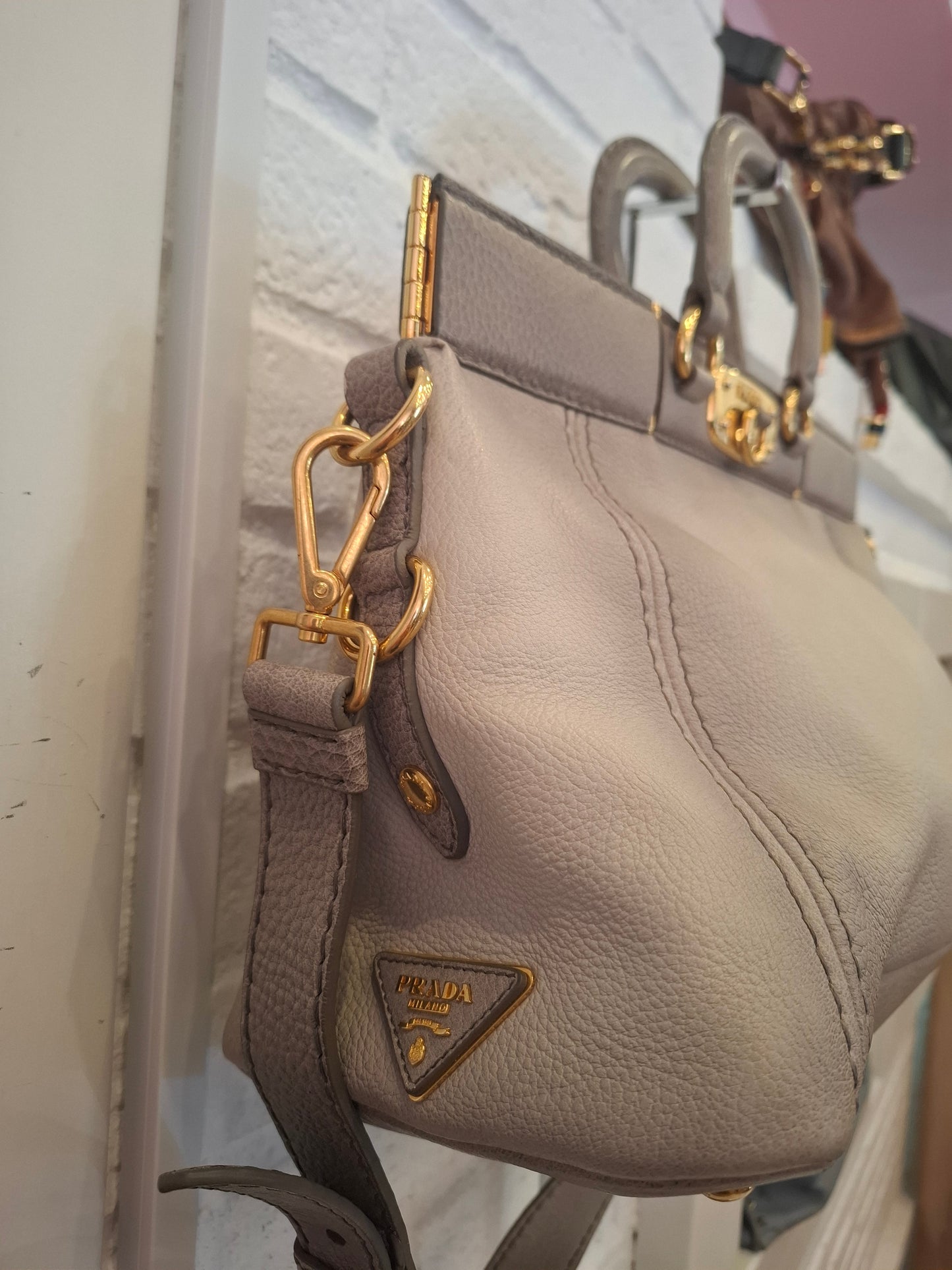 Borsa Prada pelle ed limitata