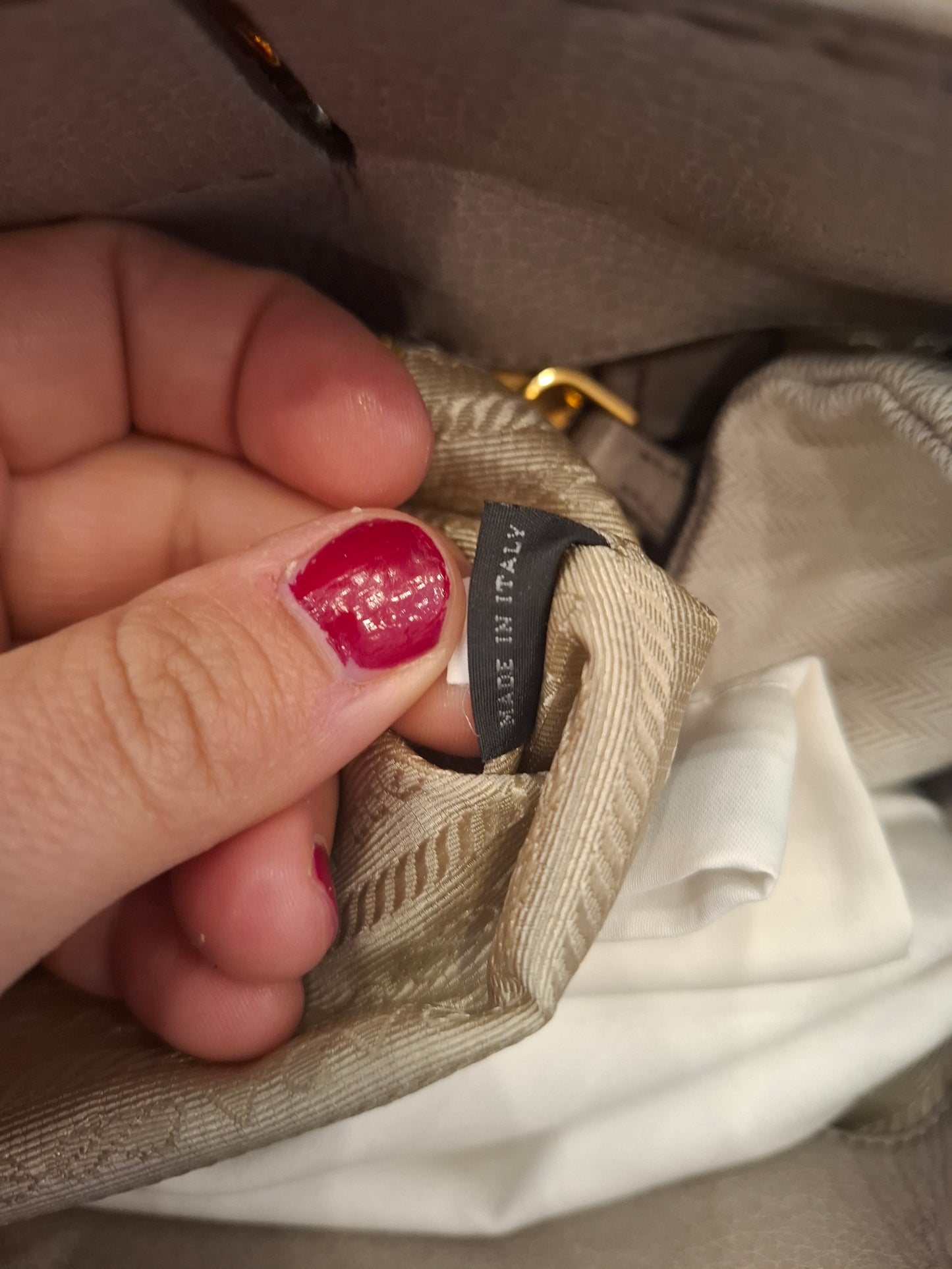 Borsa Prada pelle ed limitata