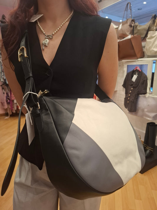 Mezzaluna Furla nuova