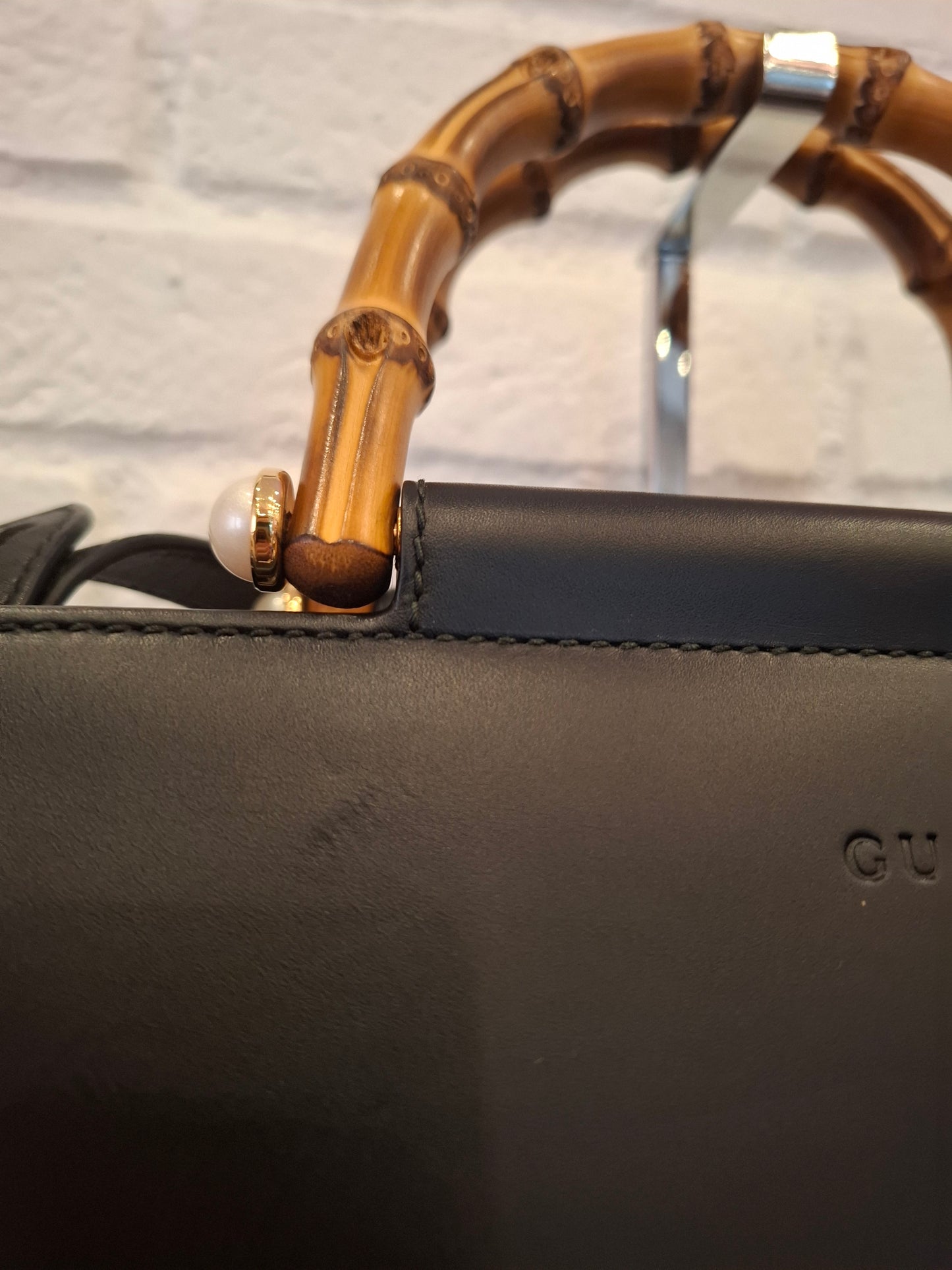 Borsa Gucci pelle nera manici bamboo