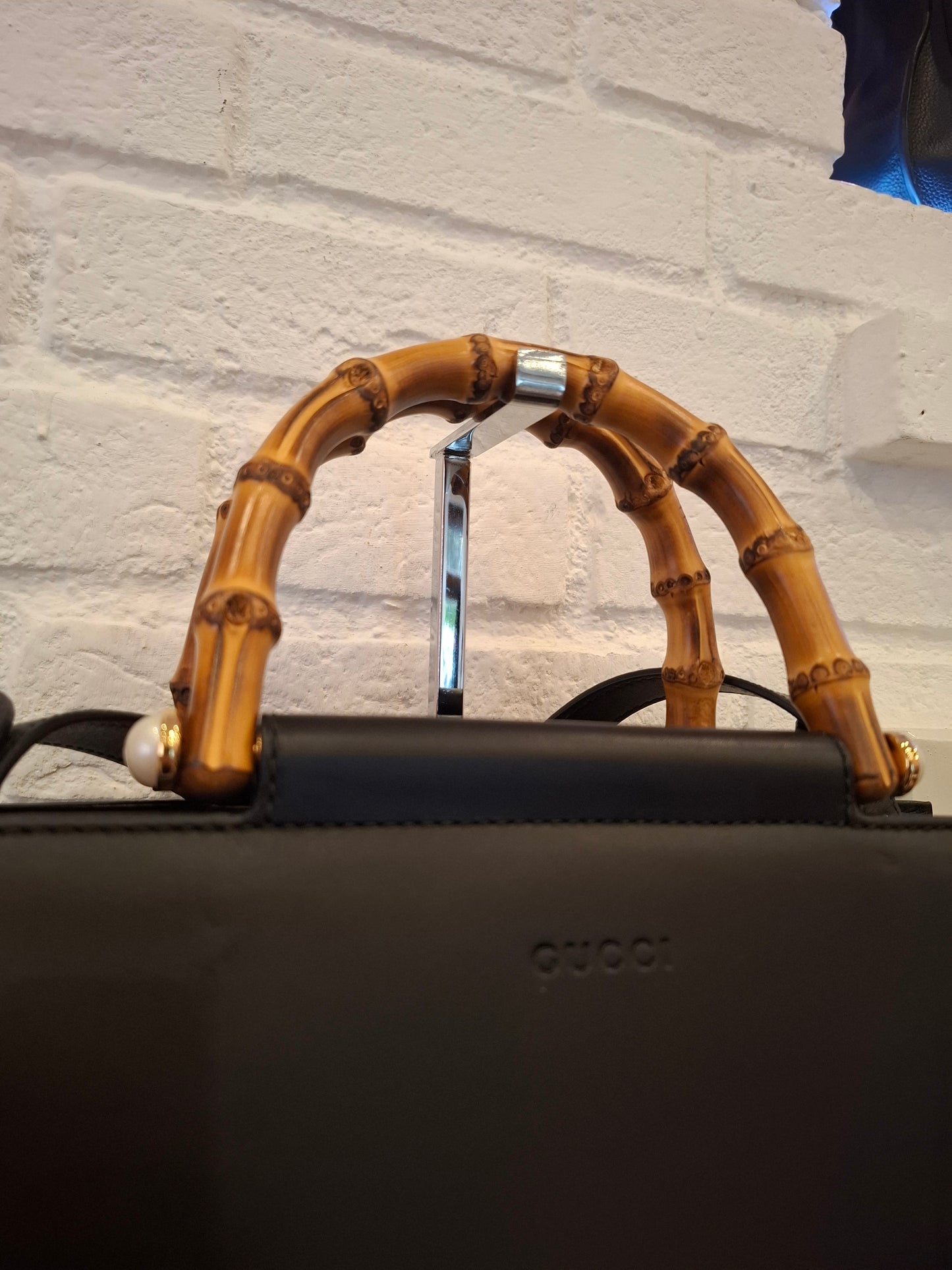Borsa Gucci pelle nera manici bamboo