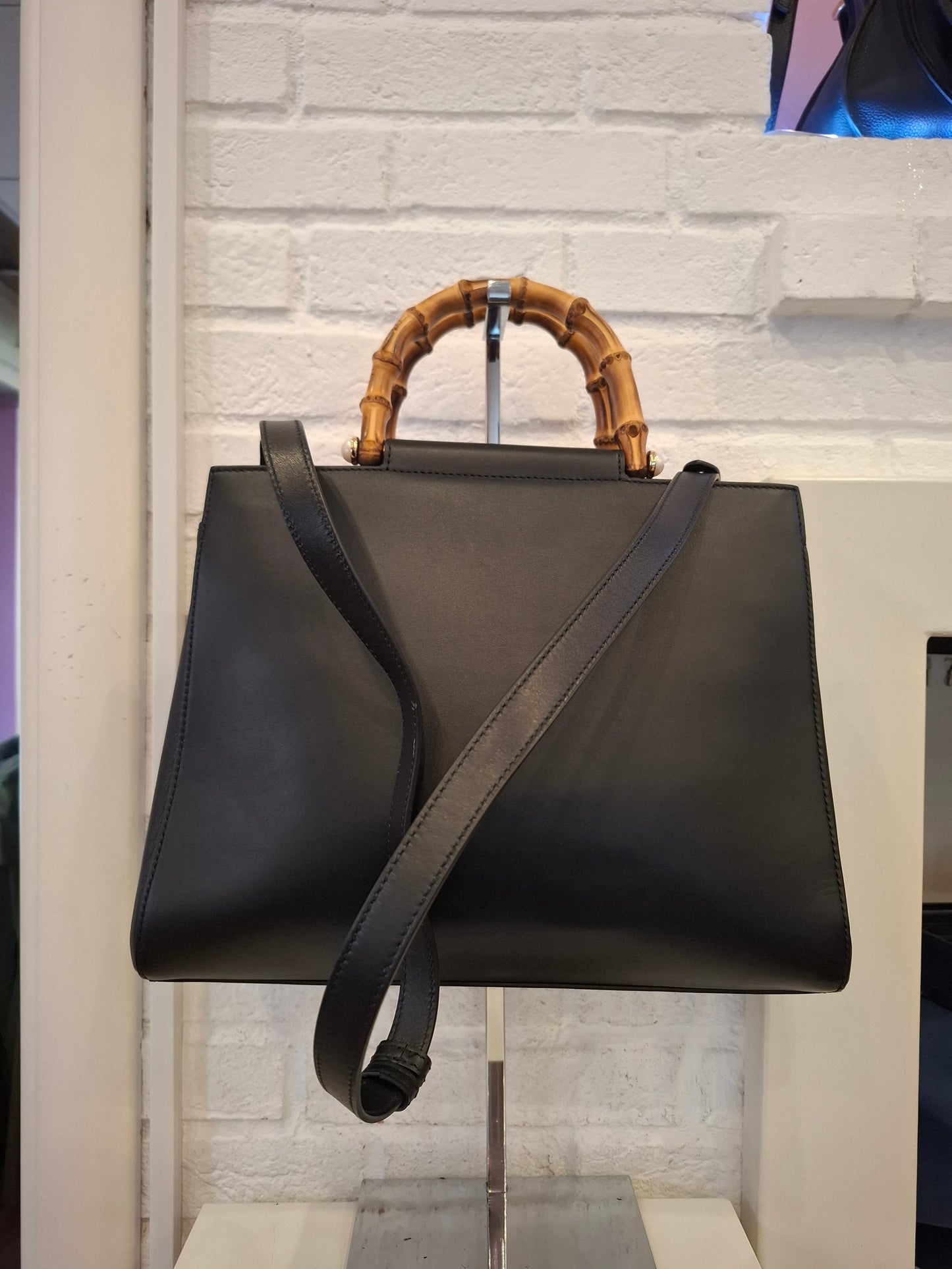 Borsa Gucci pelle nera manici bamboo