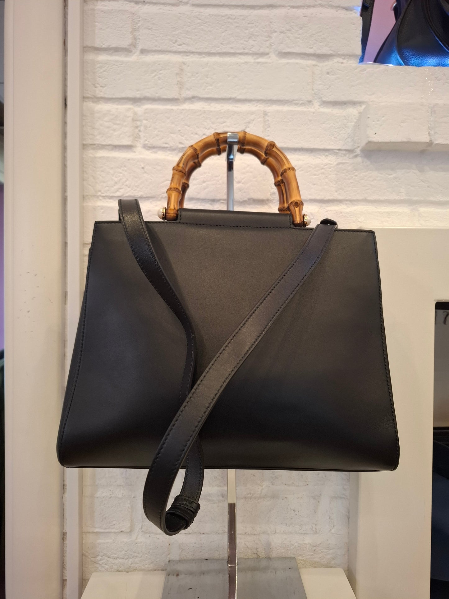 Borsa Gucci pelle nera manici bamboo