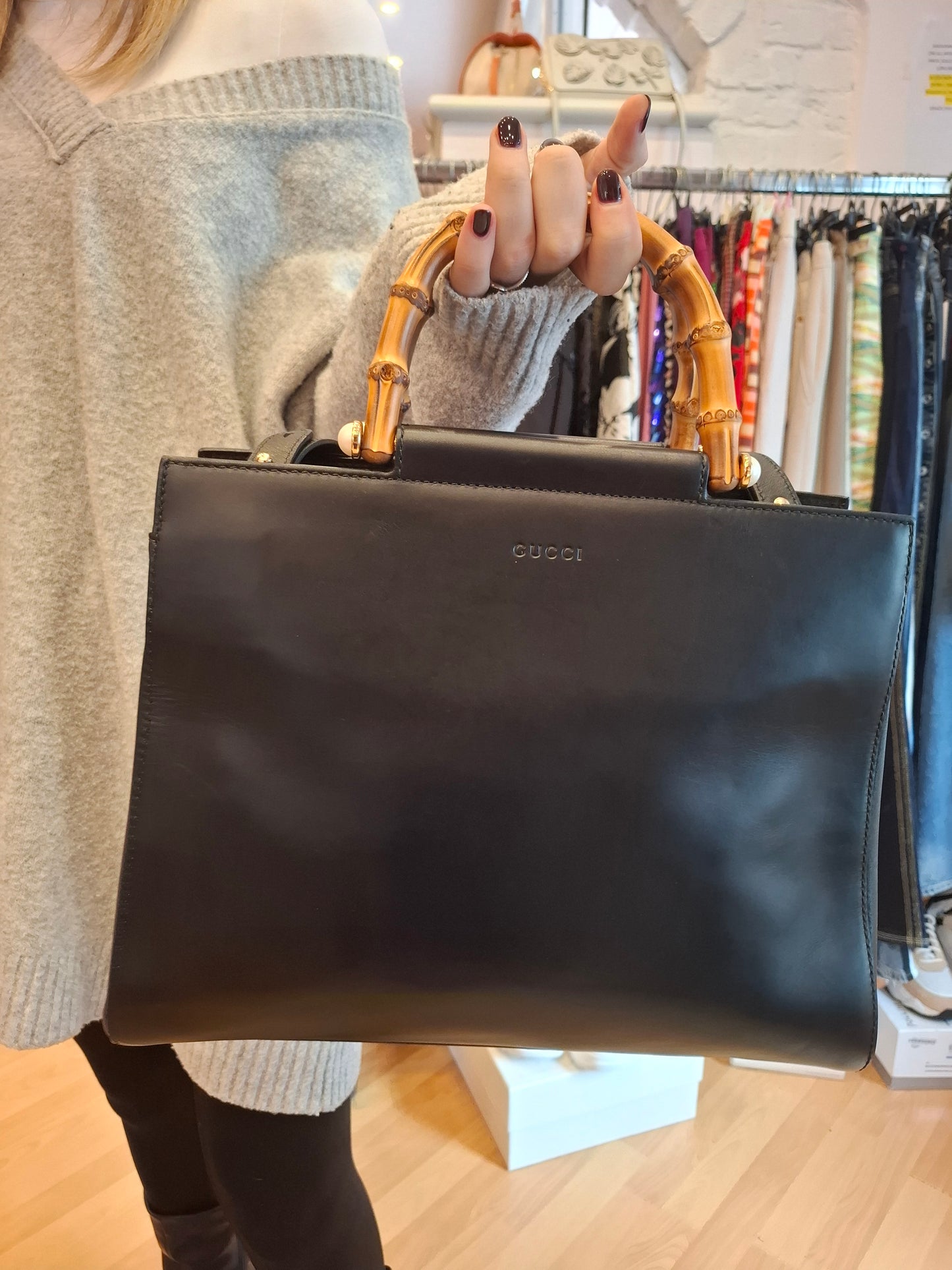 Borsa Gucci pelle nera manici bamboo