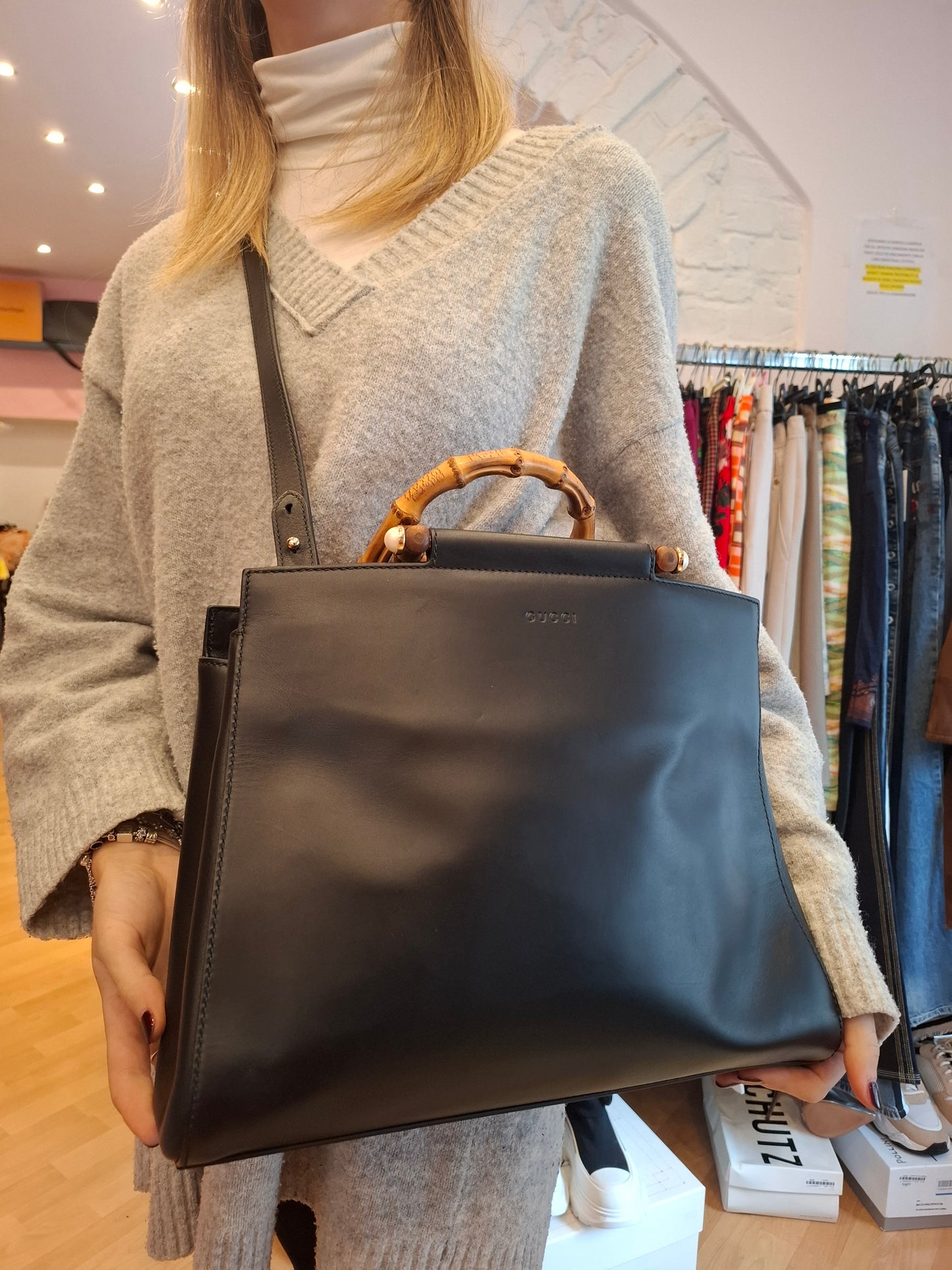 Borsa Gucci pelle nera manici bamboo