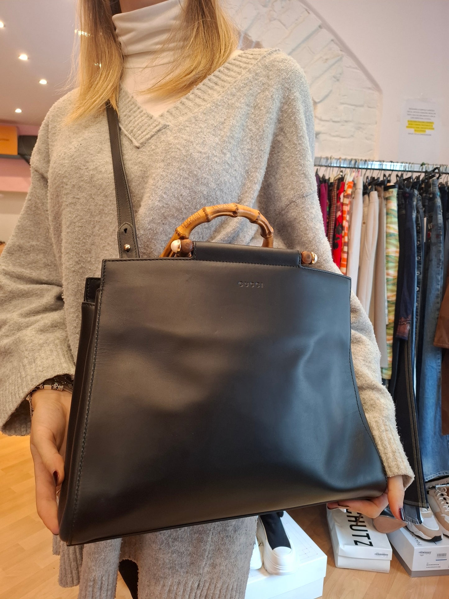 Borsa Gucci pelle nera manici bamboo