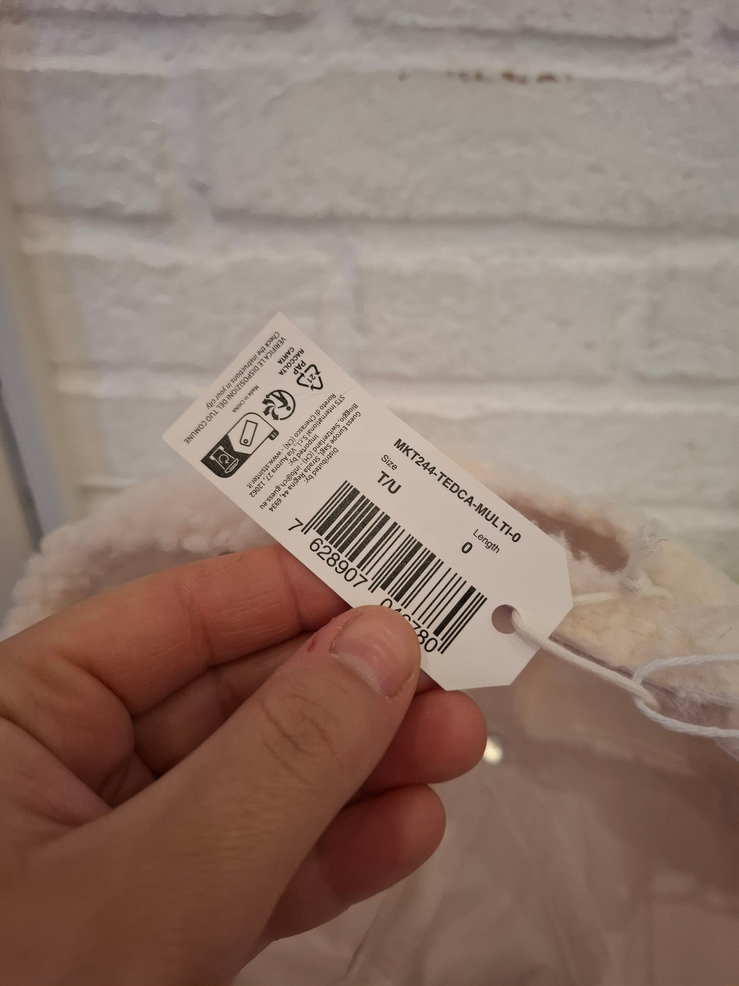 Cappello Guess invernale tg U nuovo