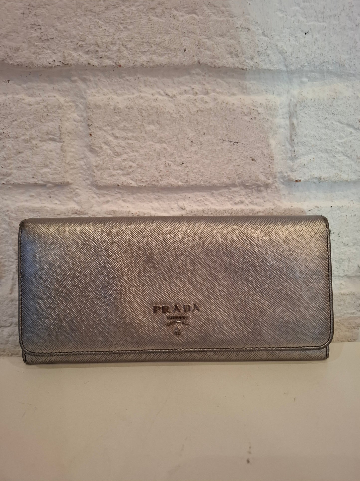 Portafoglio Prada argentato