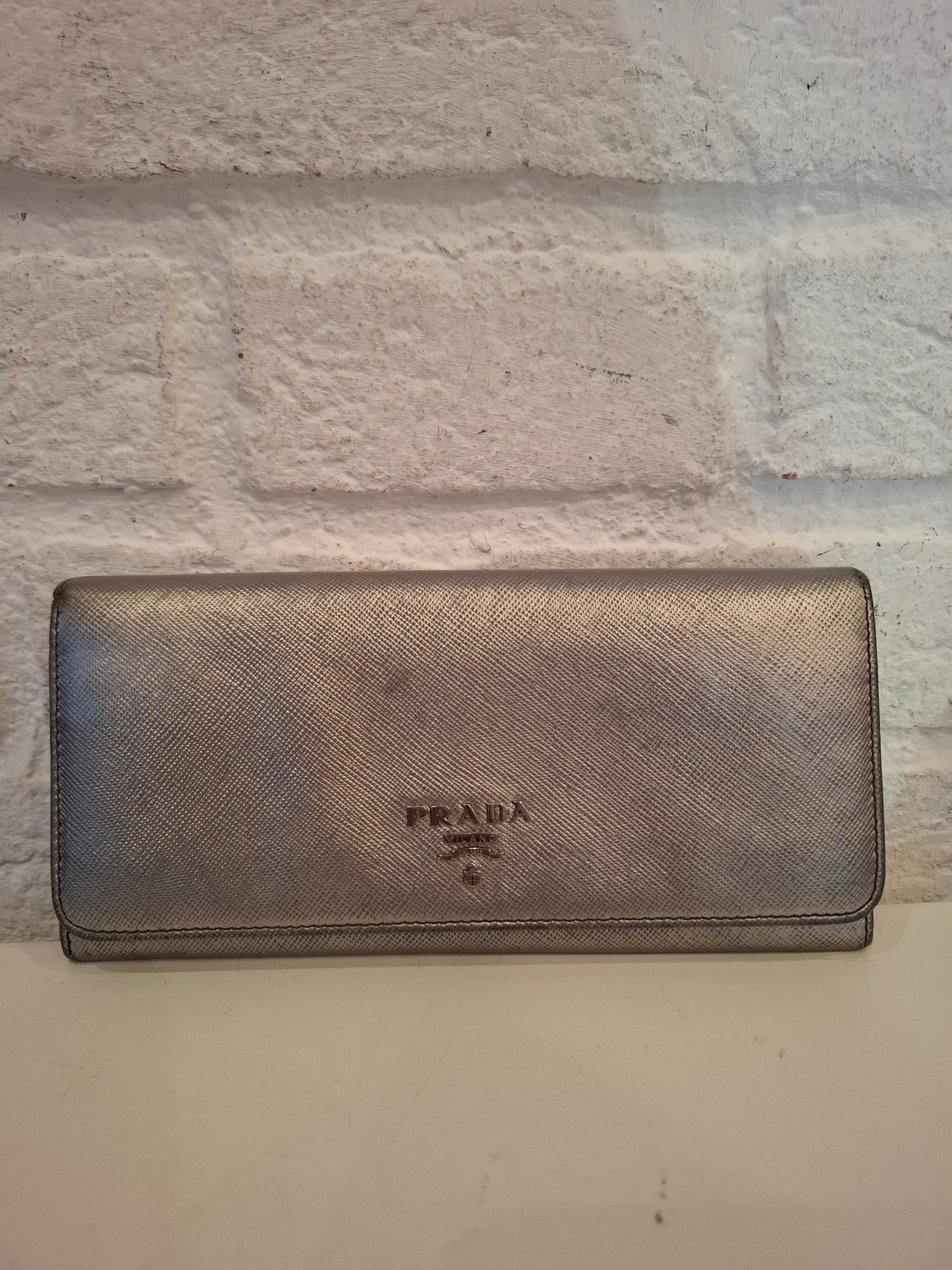 Portafoglio Prada argentato
