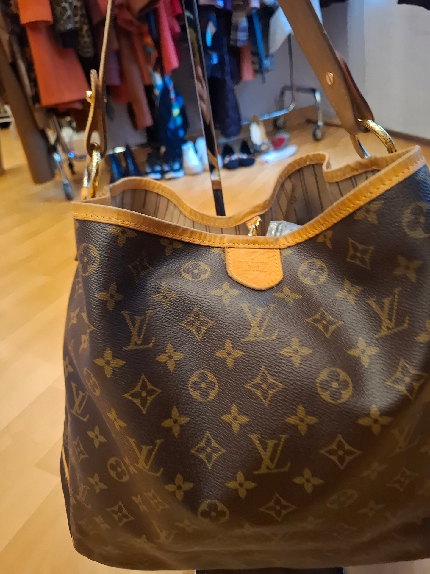 Louis Vuitton Delightful