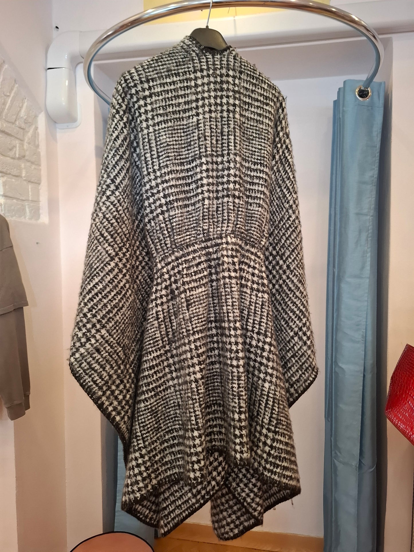 Mantella Liu Jo bianca nera tg U