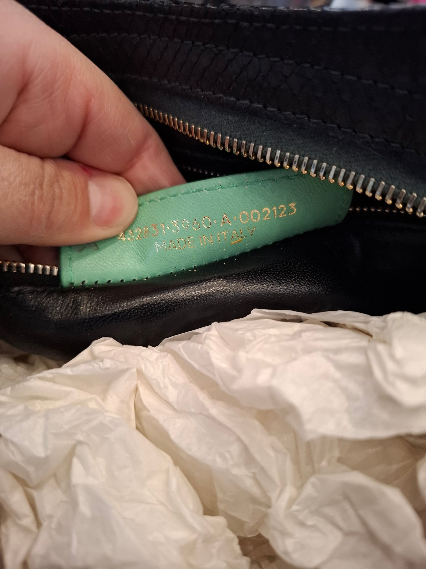 Balenciaga city nera in pitone