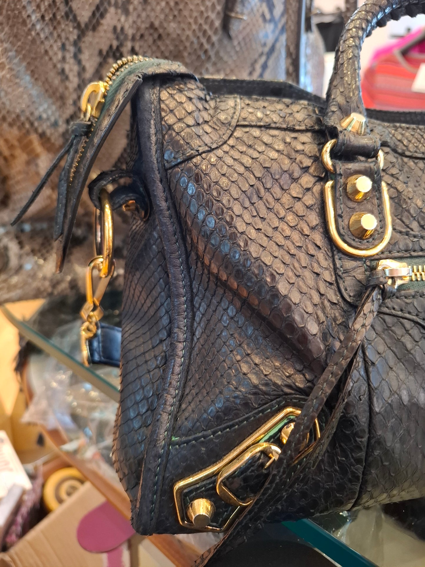 Balenciaga city nera in pitone