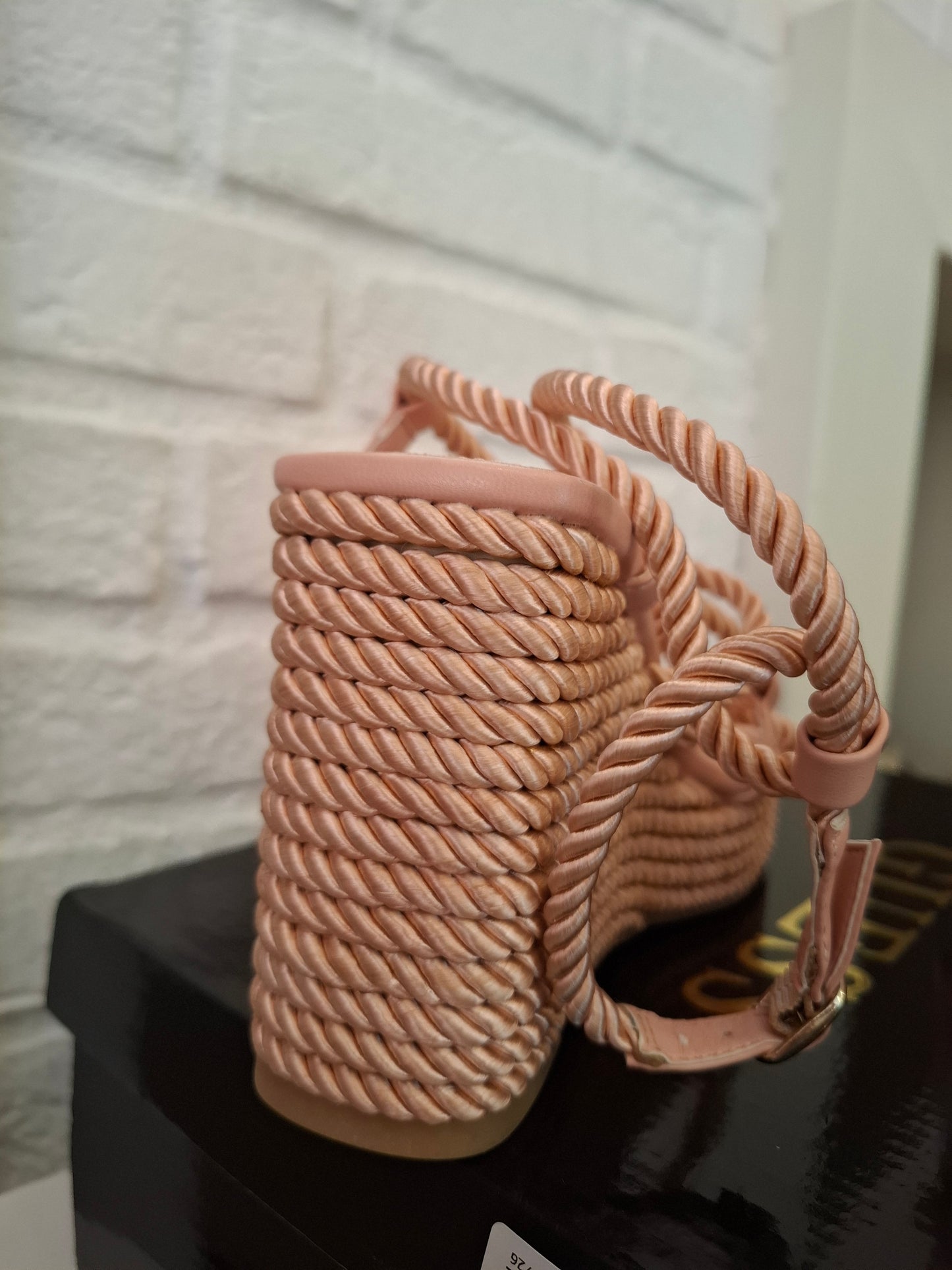 Zeppa Guess nuova n*36M