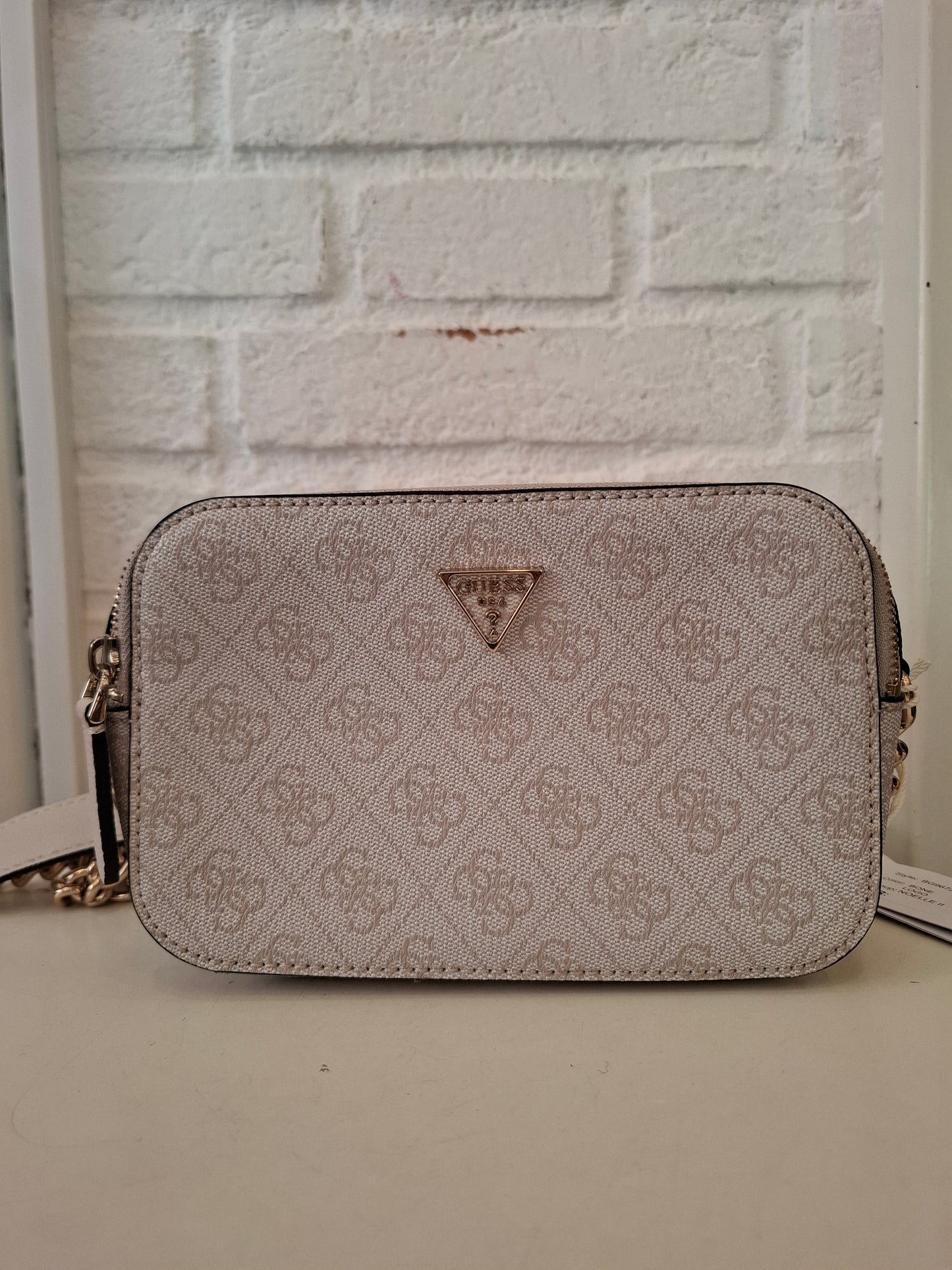 Tracolla nuova Guess