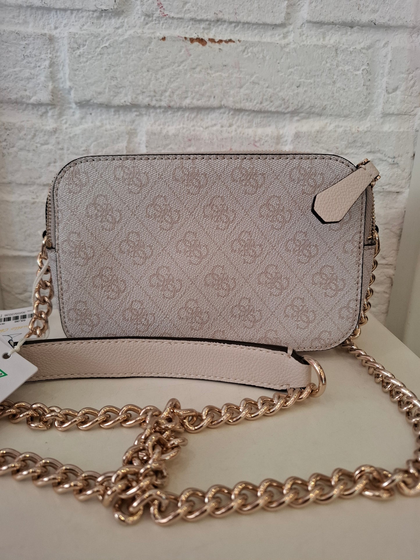 Tracolla nuova Guess