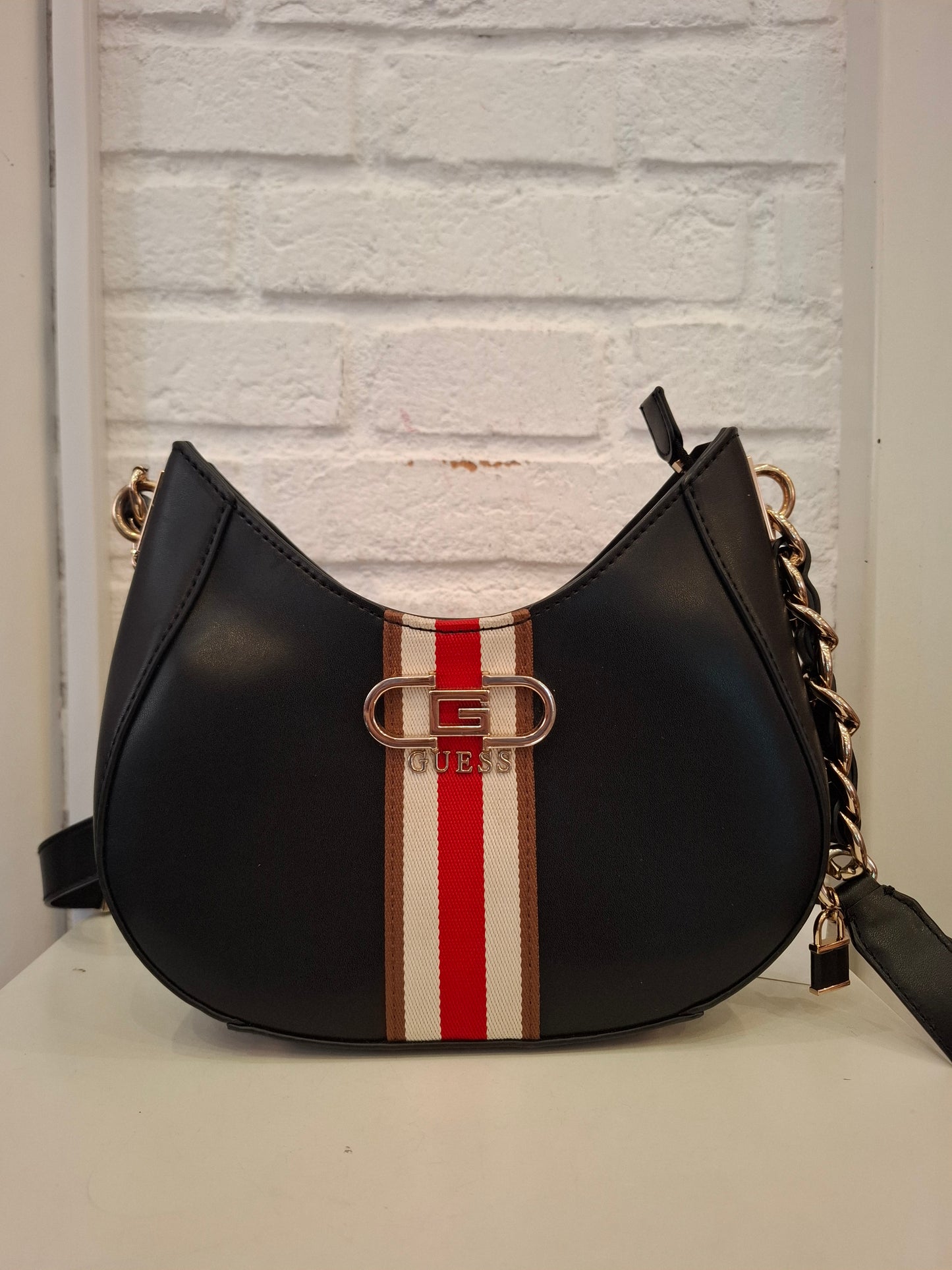 Borsa Guess nera con banda
