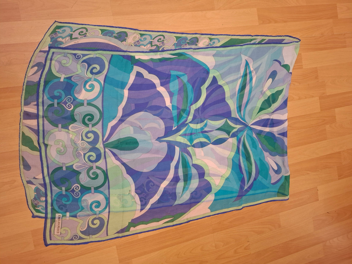 Foulard pura seta Pucci