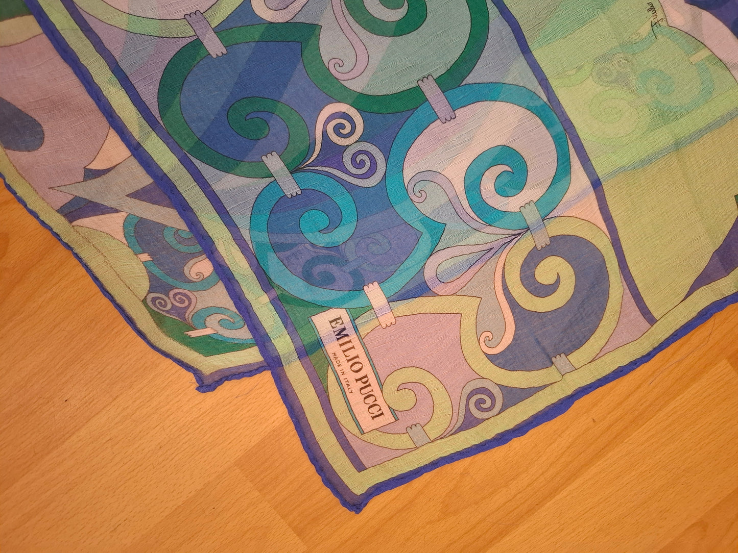 Foulard pura seta Pucci