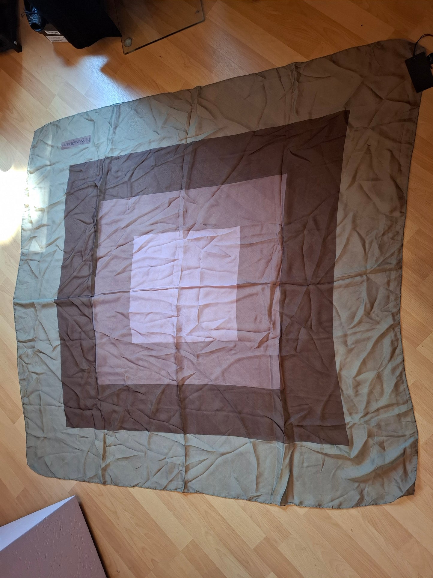 Foulard Yves Saint Laurent nuovo