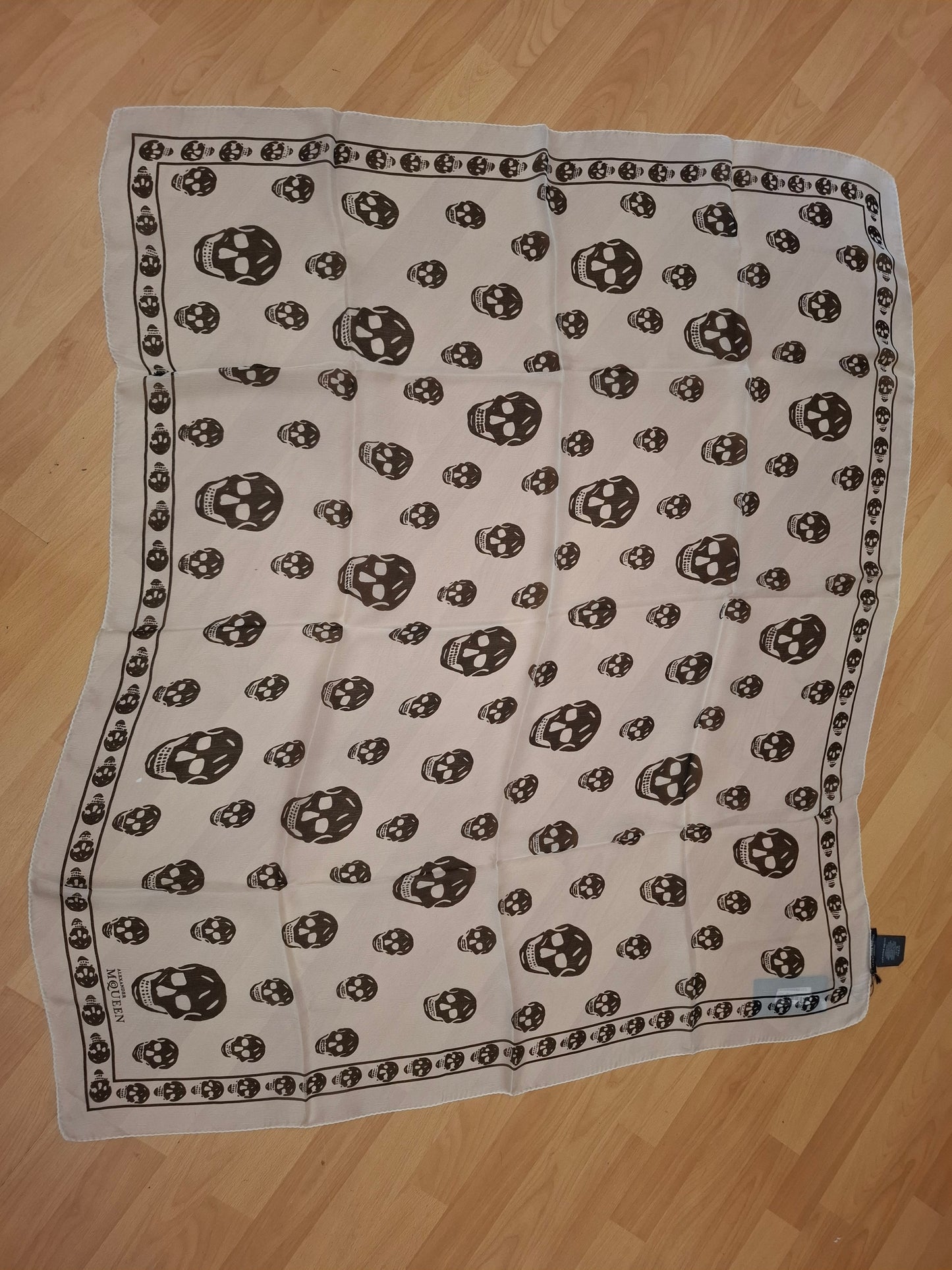 Foulard Alexander Mcqueen nuova