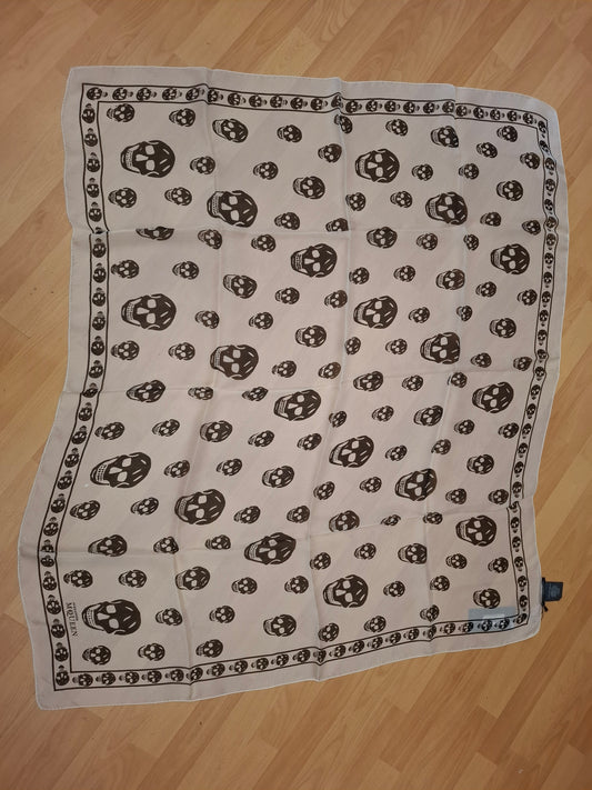 Foulard Alexander Mcqueen nuova
