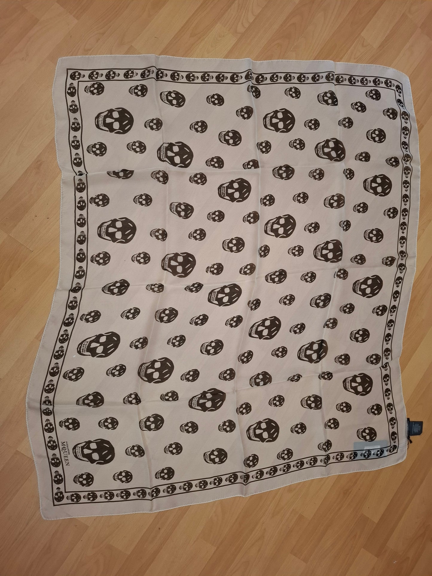 Foulard Alexander Mcqueen nuova