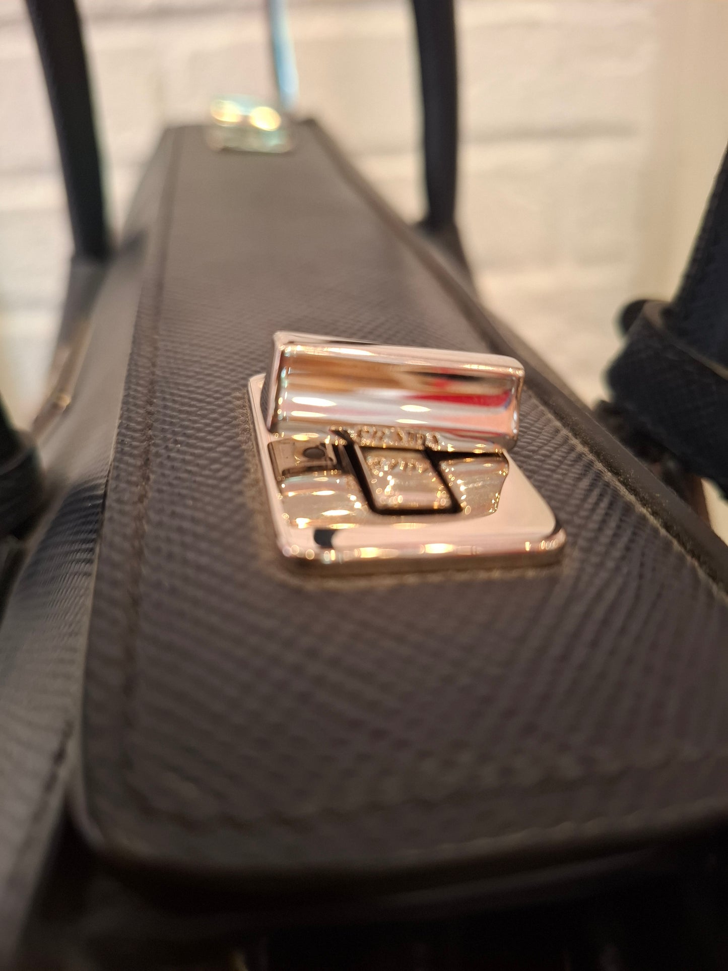 Borsa Prada blu notte