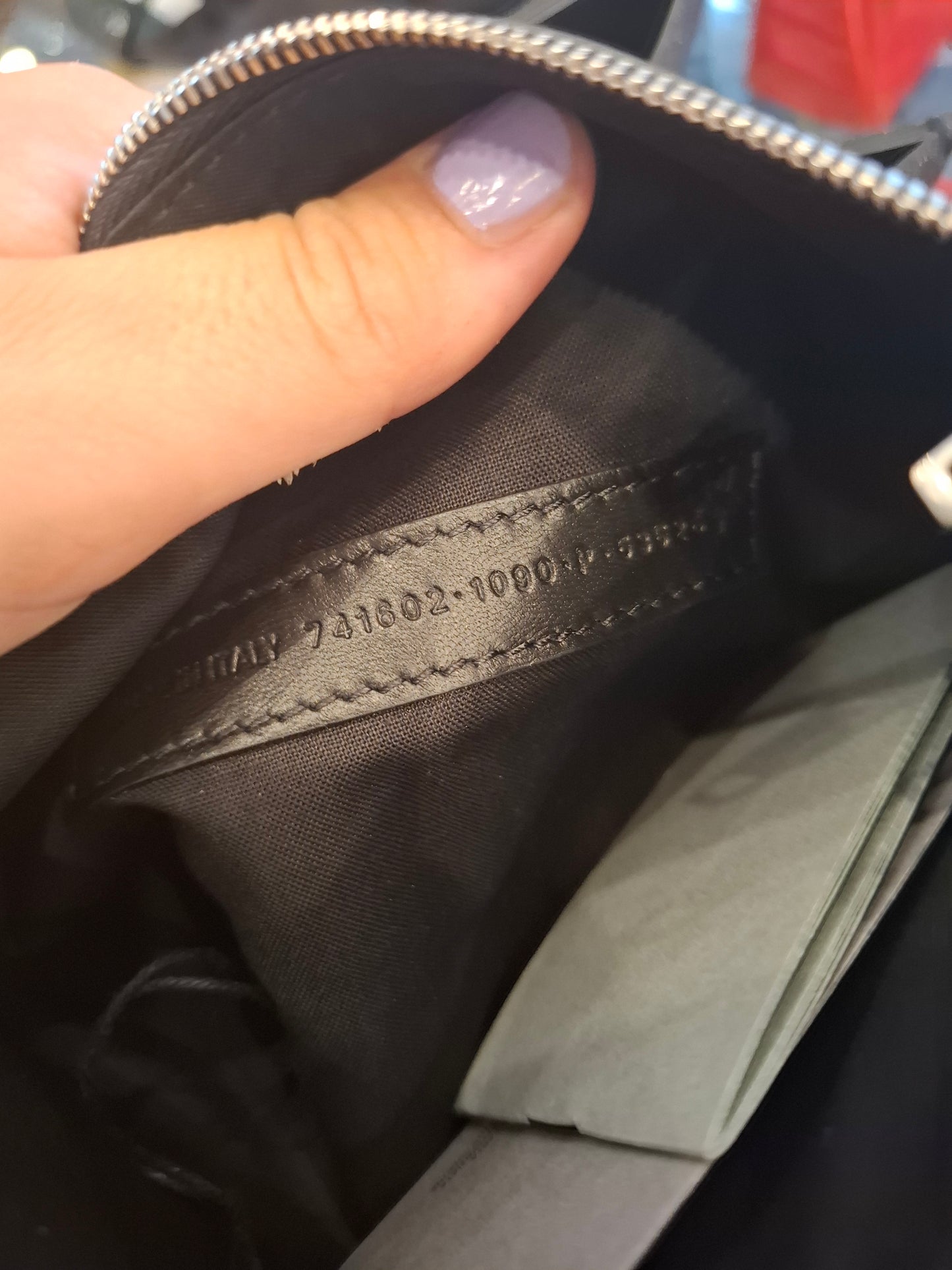 Borsa Balenciaga pari al nuovo