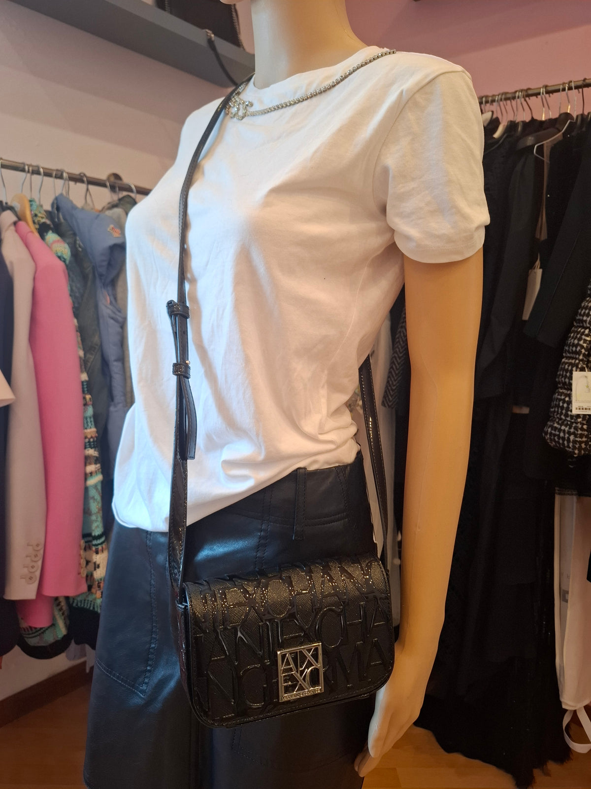 Borsa Armani Exchange