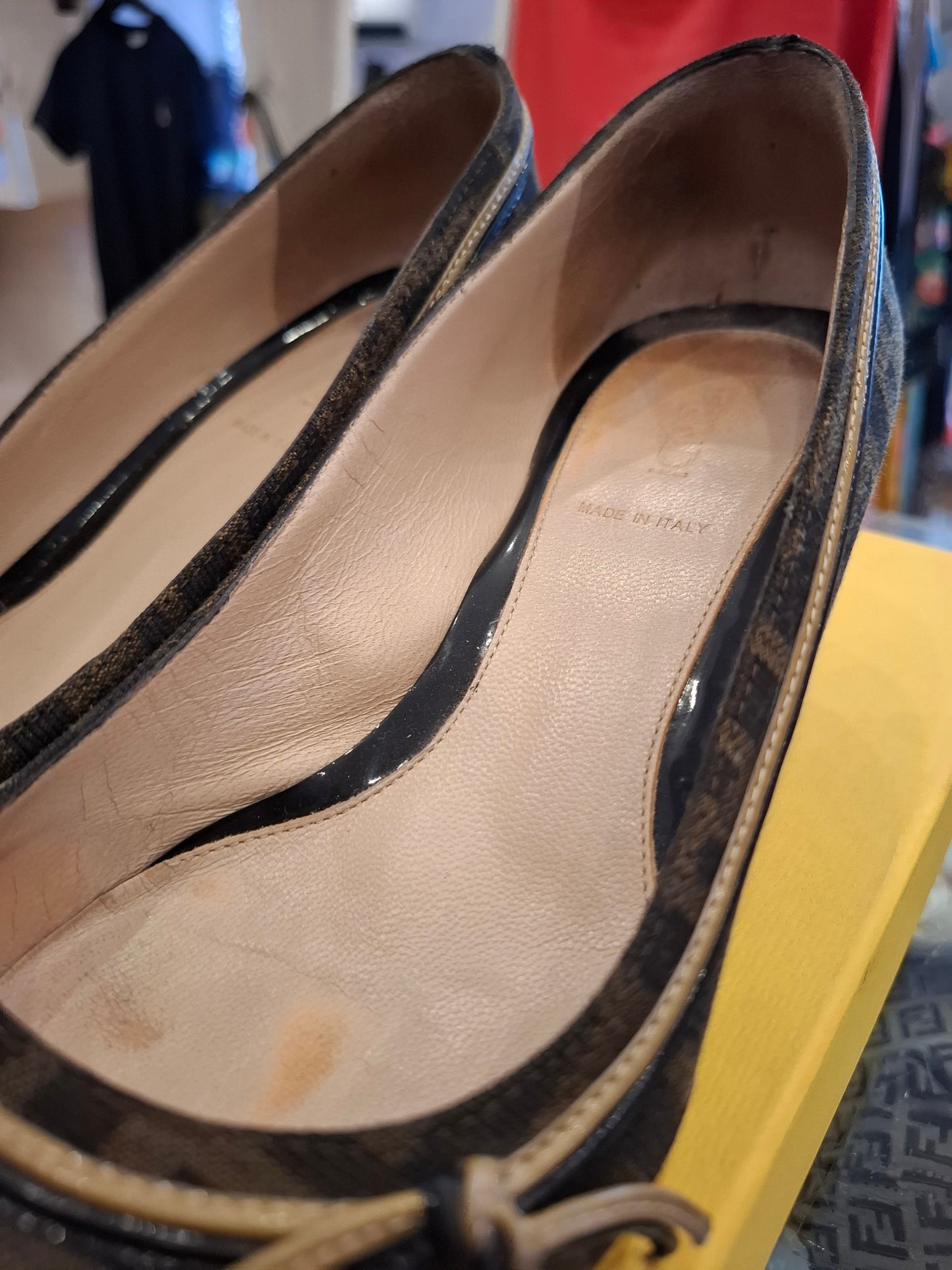 Tacchetti Fendi n*36.5