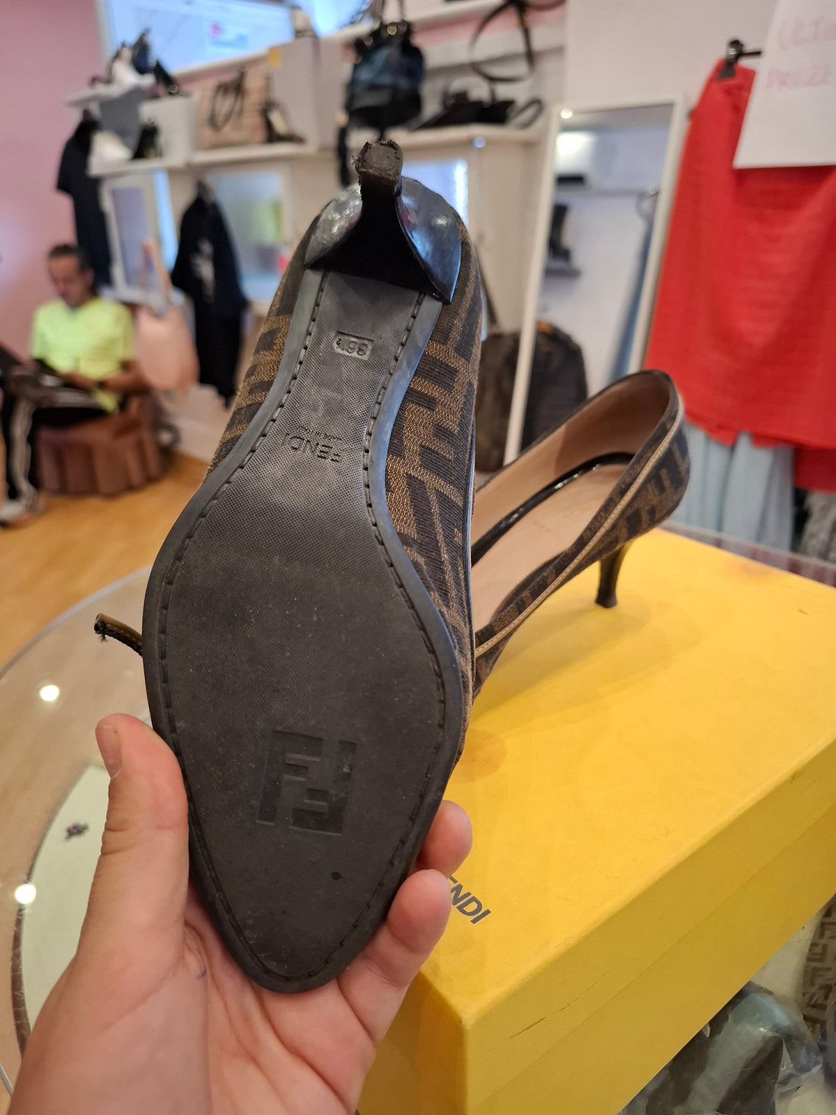 Tacchetti Fendi n*36.5