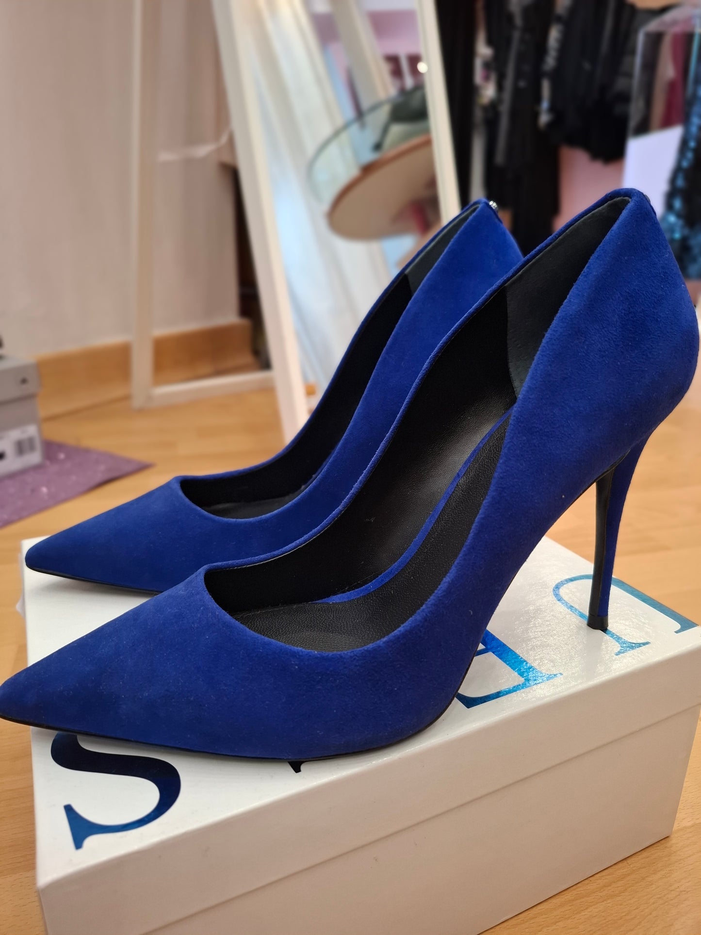 Scarpe Guess n*41