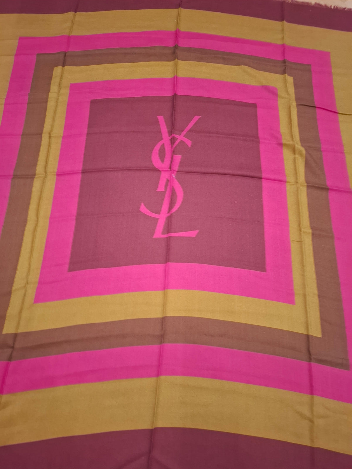 Sciarpa Yves Saint Laurent