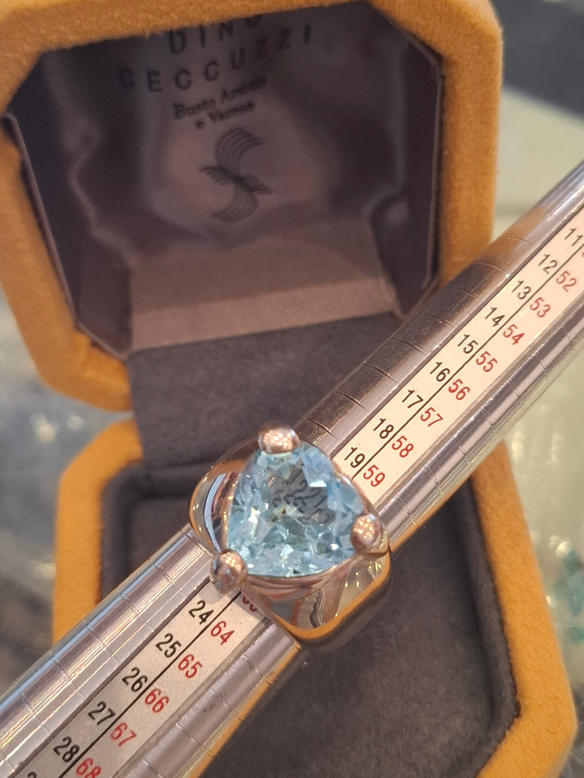 Anello Argento& Topazio azzurro