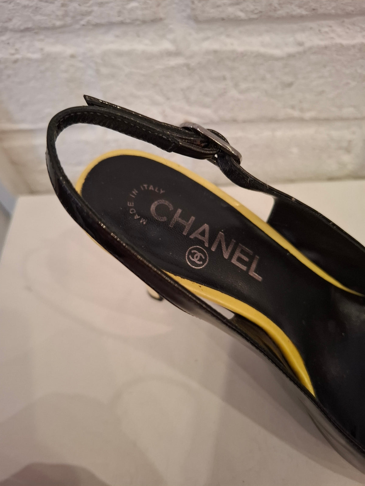 Tacchi Chanel n*37.5