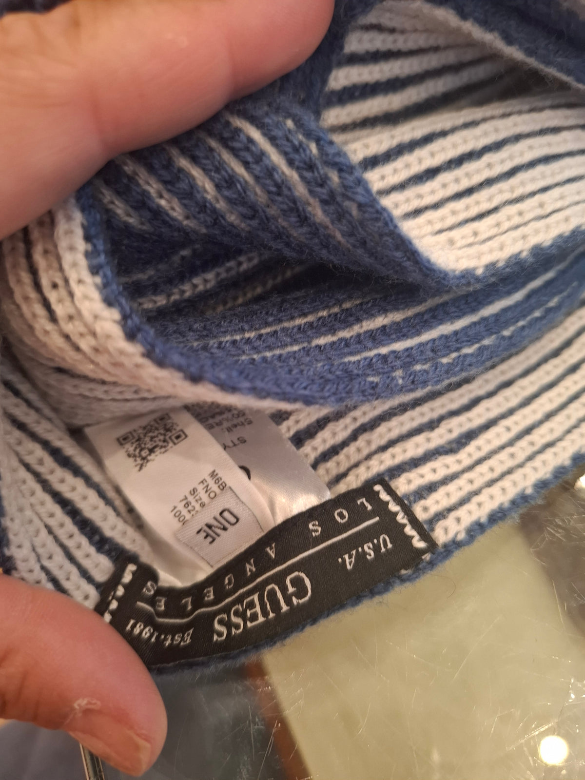 Set cappello + sciarpa Guess tg U