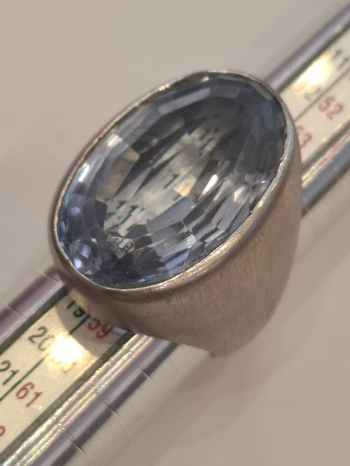 Anello arg con pietra