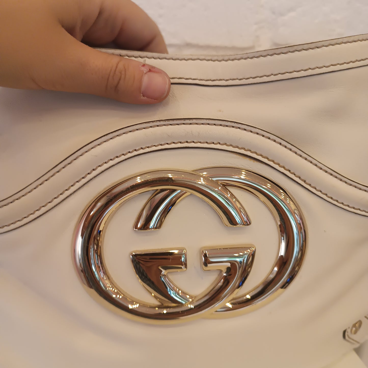 Gucci bianca maxi logo