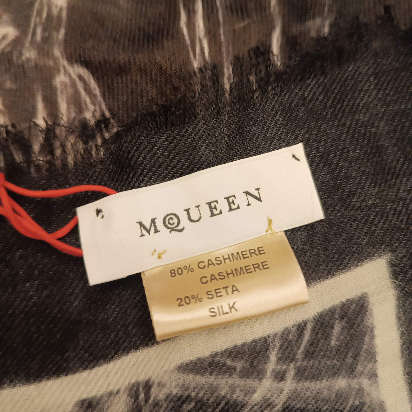 Sciarpa Alexander McQueen nuova con cartellino