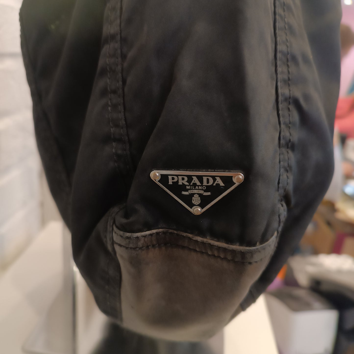 Borsa Hobo di Prada nera