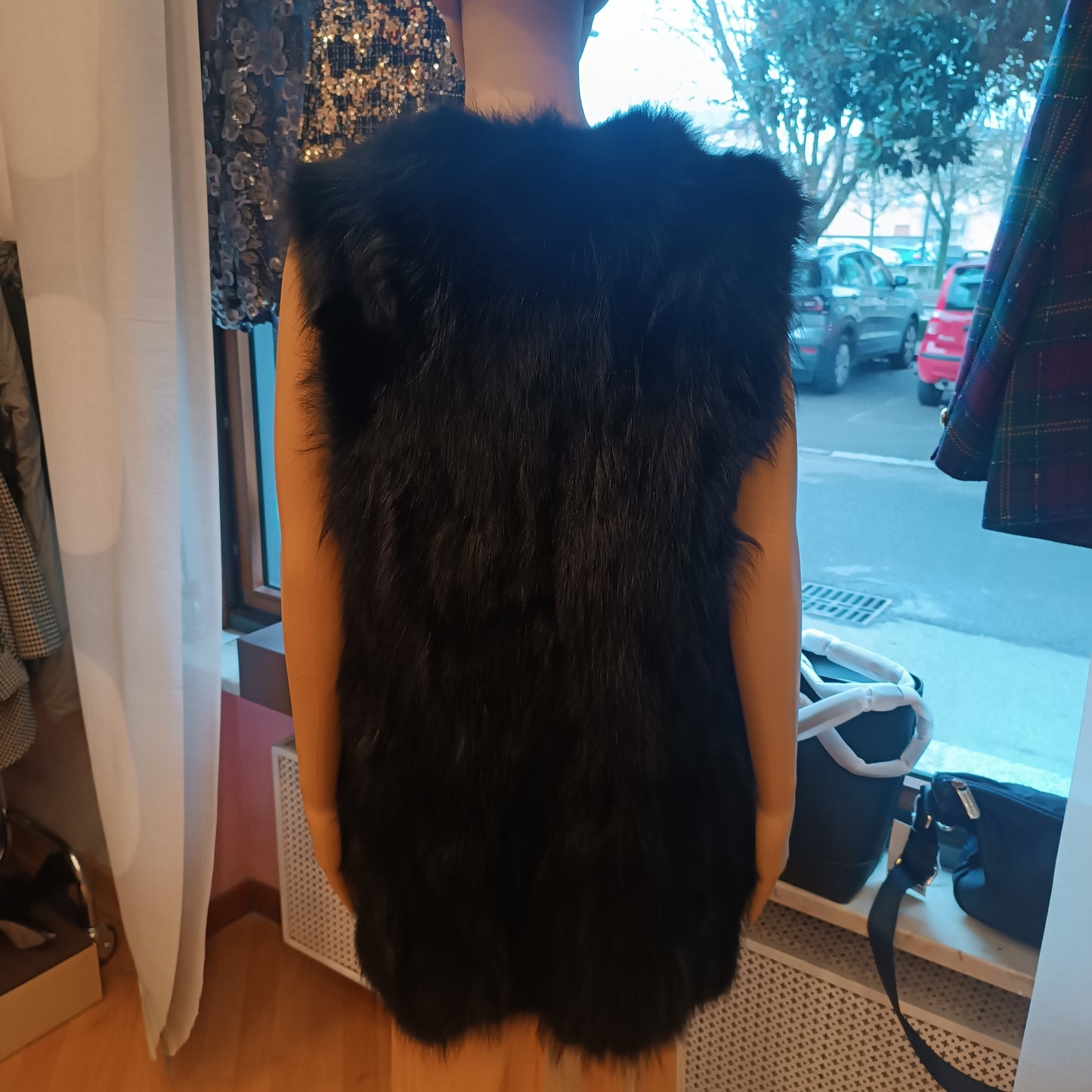 Gilet nero di volpe tg M