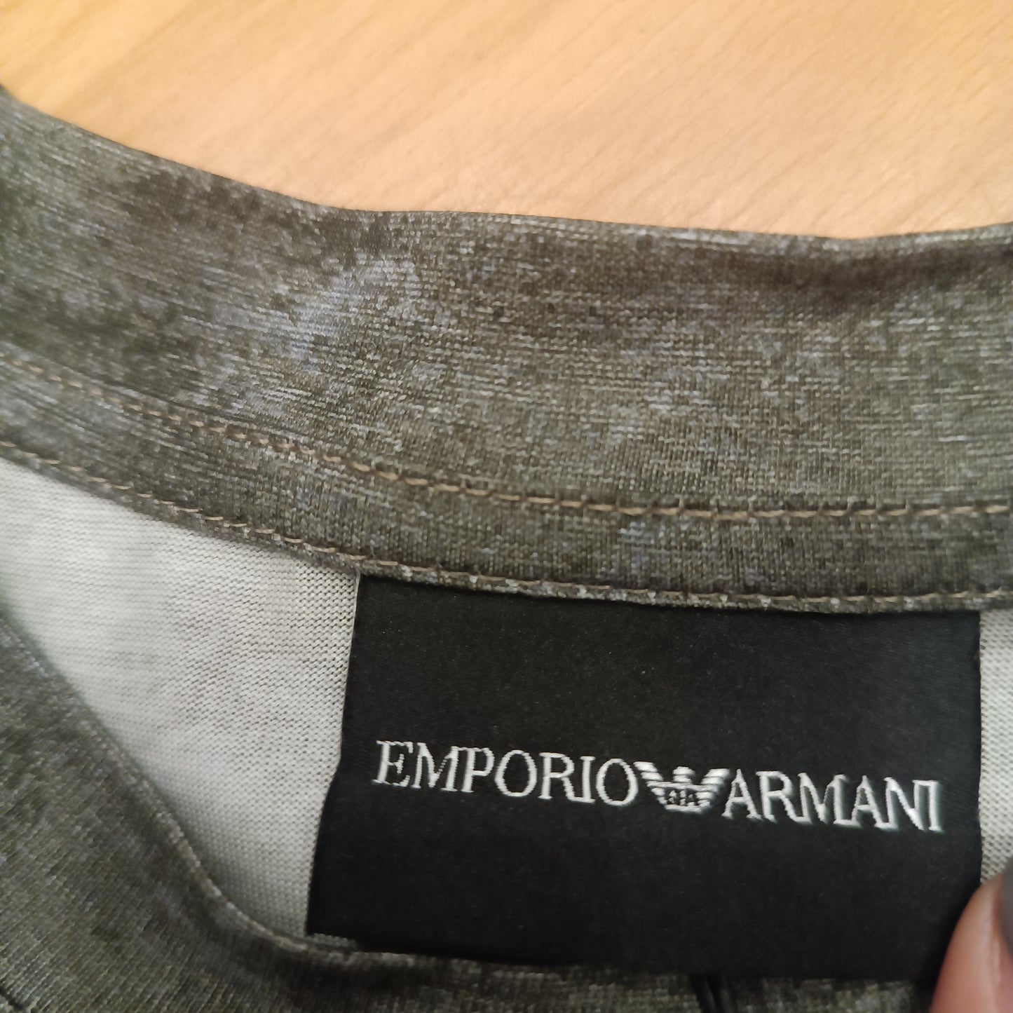 T-shirt Armani nuova con cartellino