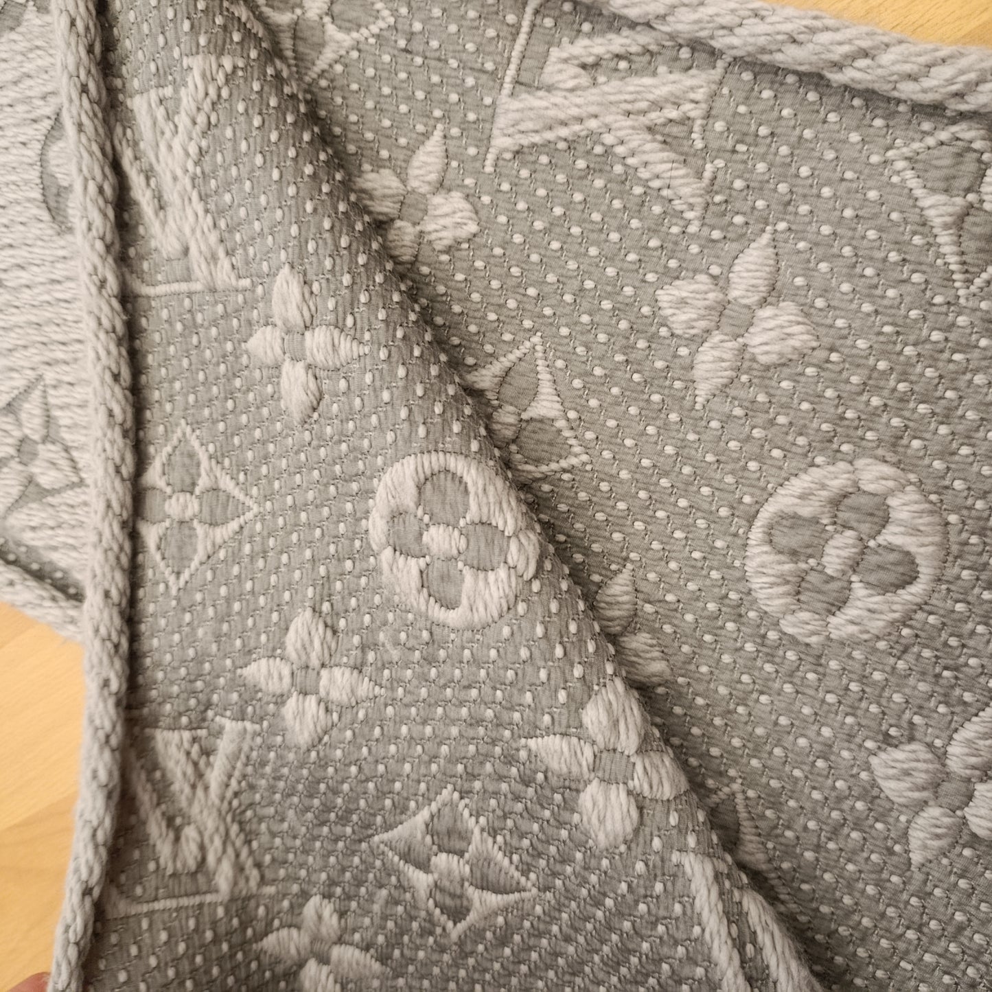 Sciarpa Louis Vuitton logomania