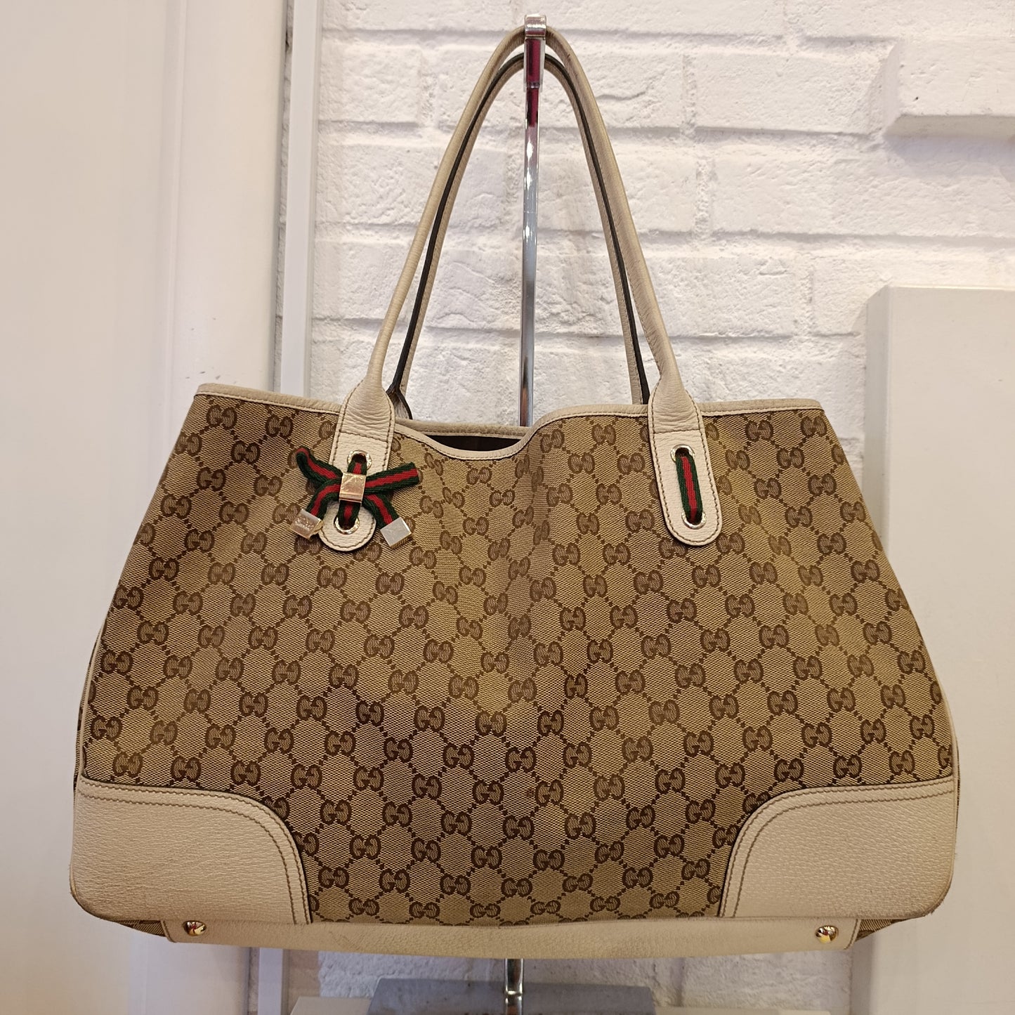 Borsa Gucci dettagli pelle bianca